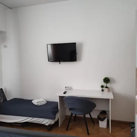 In Old Town Apartamento