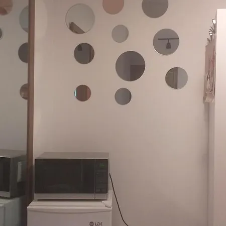 In Old Town Апартаменти Бухарест