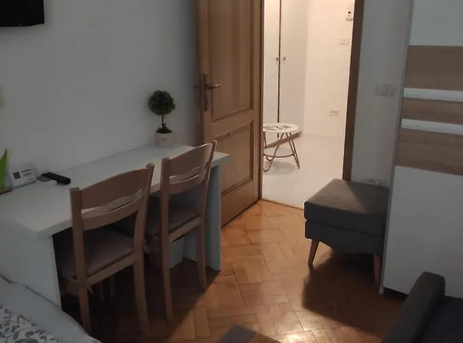 In Old Town * 布加勒斯特